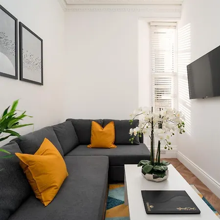 Near Beach, Torquay Heights Modern Apartments, Pet Friendly Room photo