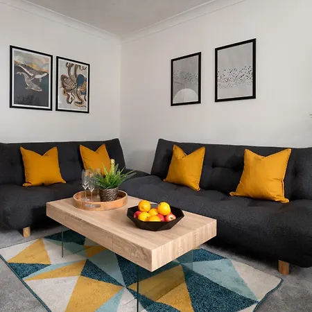 Near Beach, Torquay Heights Modern Apartments, Pet Friendly Room photo