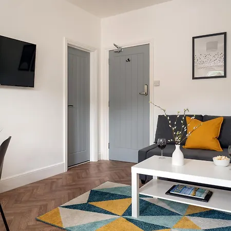 Near Beach, Torquay Heights Modern Apartments, Pet Friendly Room photo