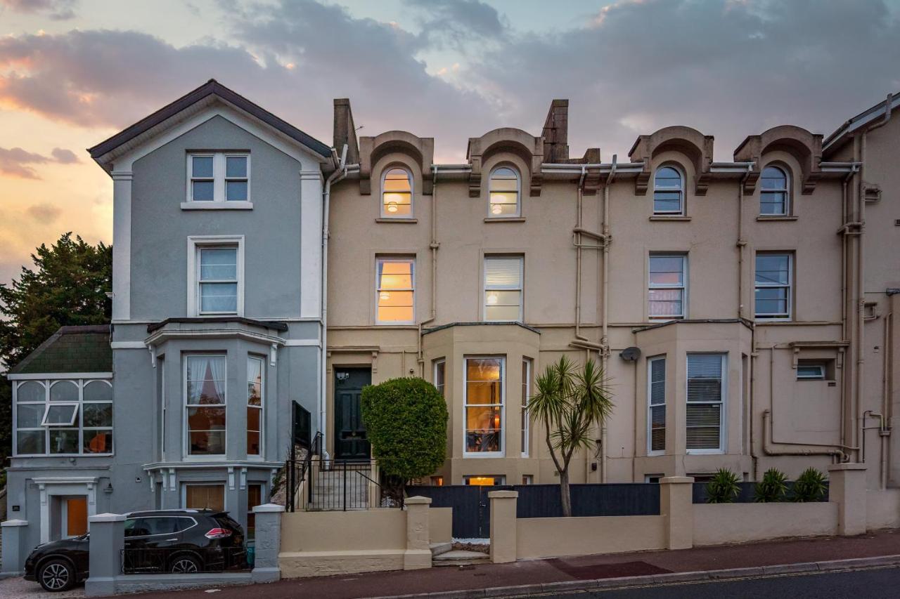 Near Beach, Heights Modern Apartments, Pet Friendly *