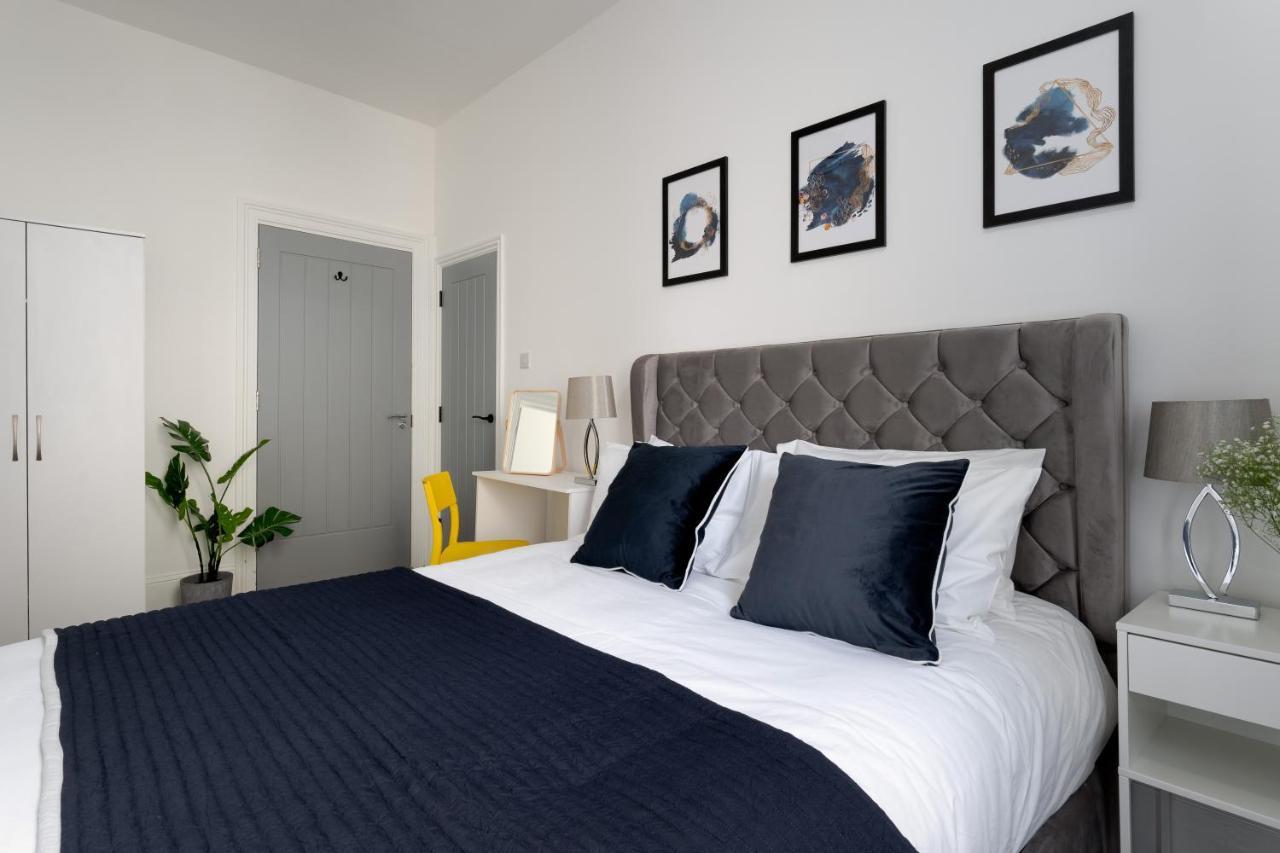 Apartment Near Beach, Heights Modern Apartments, Pet Friendly