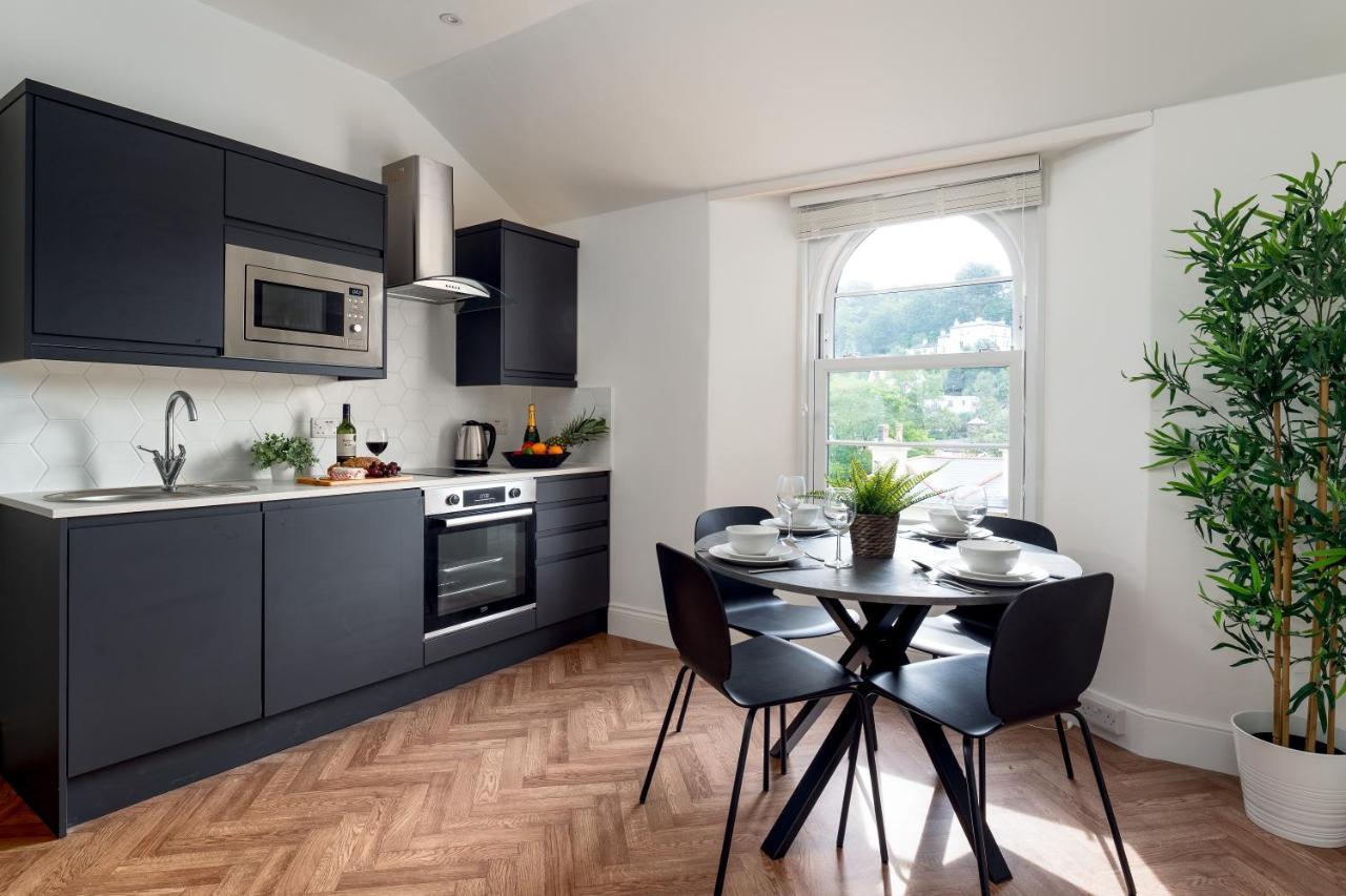 Near Beach, Heights Modern Apartments, Pet Friendly Apartment *